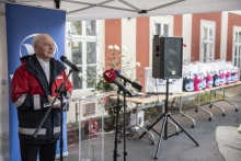 Háromezer fogyatékossággal élő embert segít egy évig adományával a Vajda-Papír