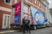 Vajda-Papír provides three thousand elderly care home residents with hygiene paper products for a year